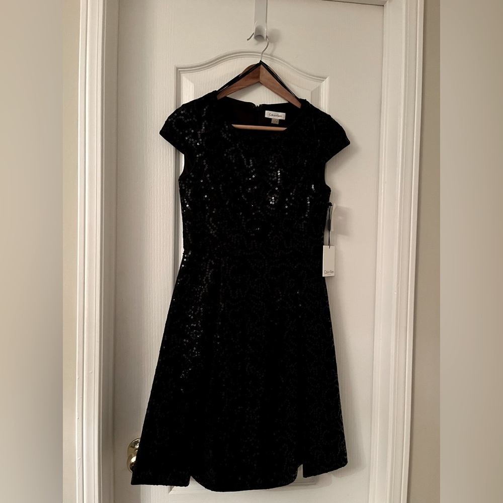 Calvin Klein Black sequin dress with box pleats - Picture 1 of 2